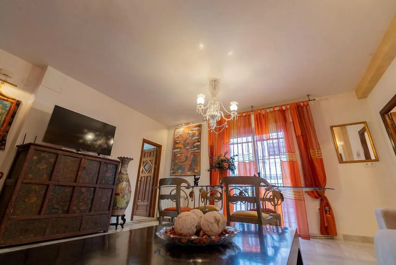 Suay Apartments Sevilla Apart Otel